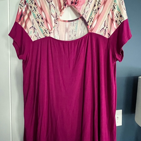 Fuchsia pocket tee - Picture 3 of 5